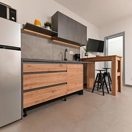 Lity Gray Apartment *