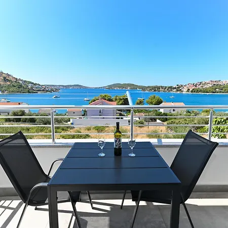 Lity Gray Apartment *