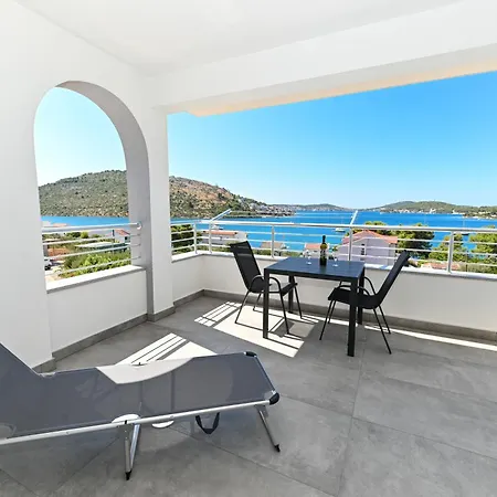 Apartment Lity Gray Podglavica