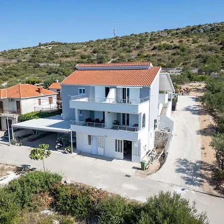 Apartman Lity Gray